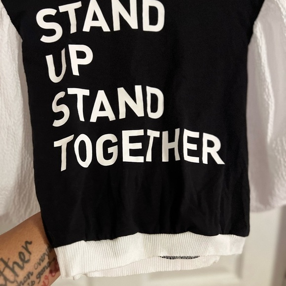 Women’s small Athleta blouse, big bell sleeves, cropped, stand up stand together - Picture 3 of 5